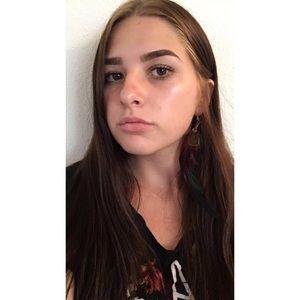 Meet your Posher, Jocelin